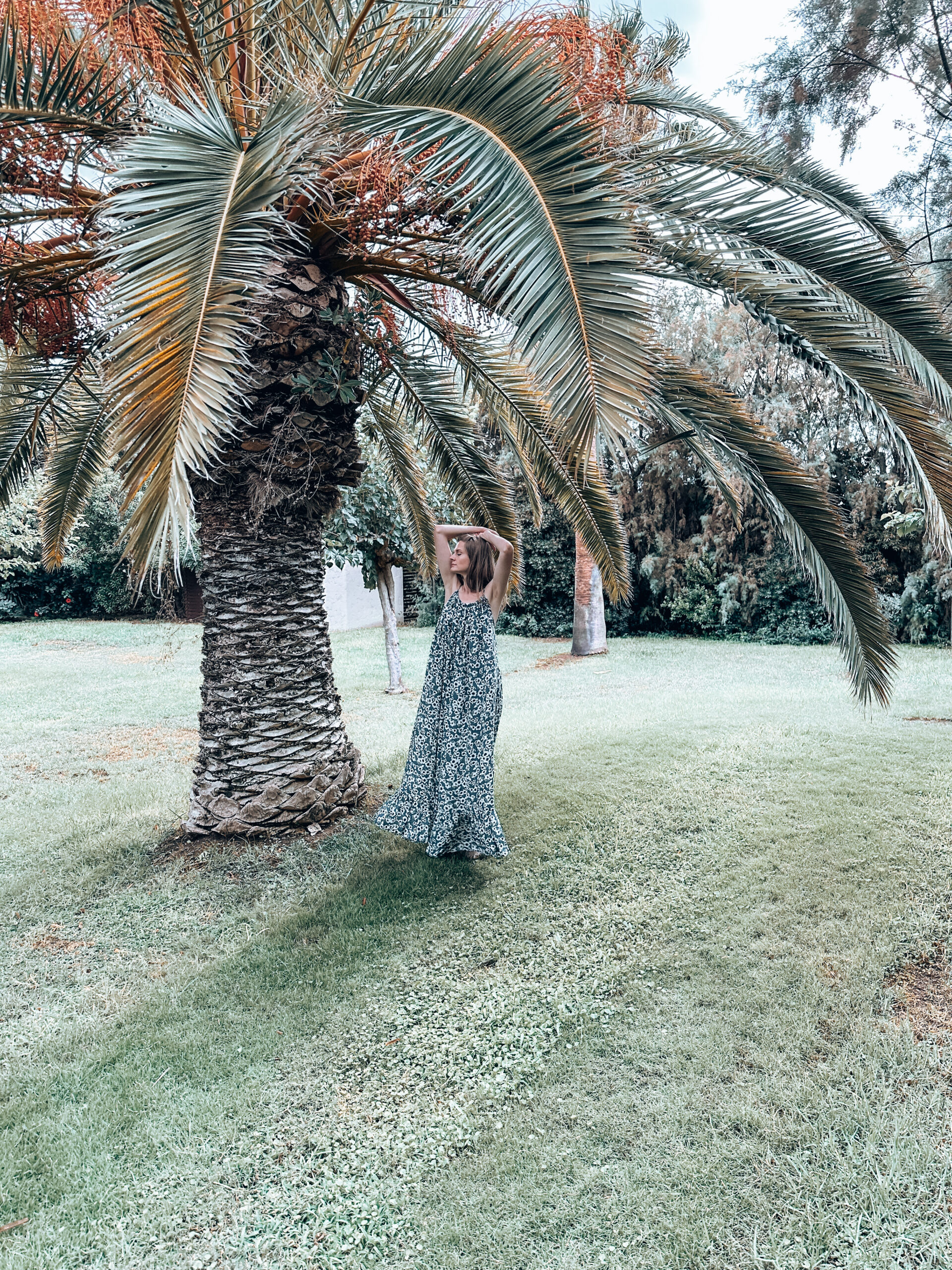 Backless Maxi Summer Dress - Image 2