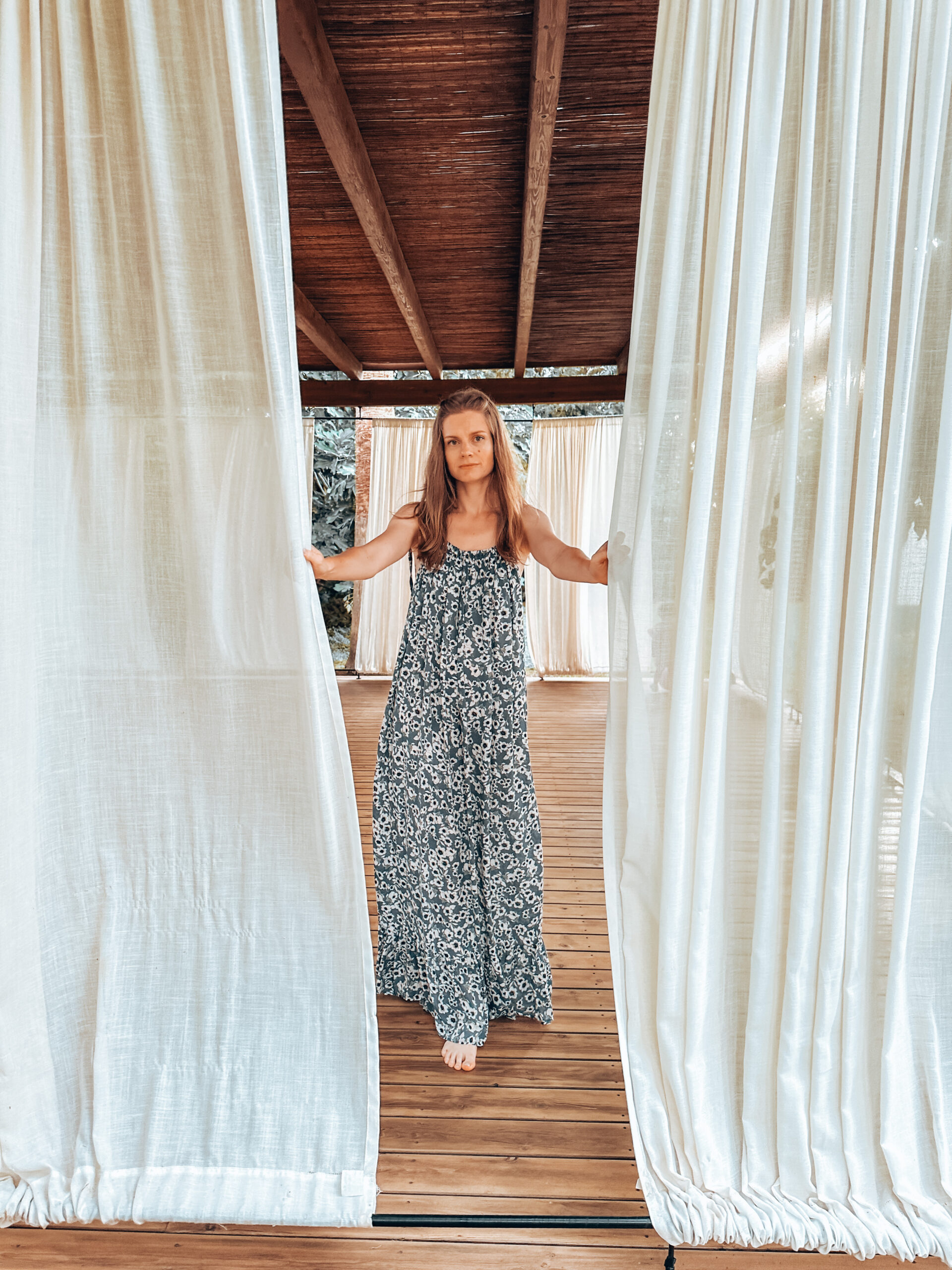 Backless Maxi Summer Dress - Image 4