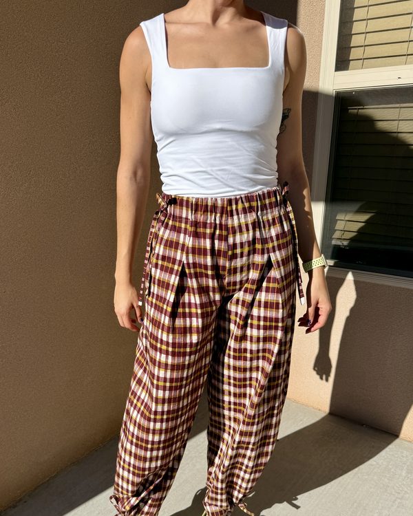 Jasmine balloon pants sewn by Kathrine Schanwald